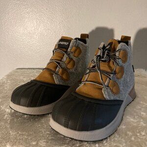 Rihero Womens Classic Waterproof Hiking Boots, Leather/Suede Size 7  -NIB-